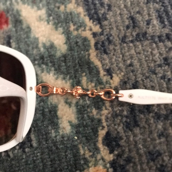 KJL Sunglasses - Picture 4 of 7